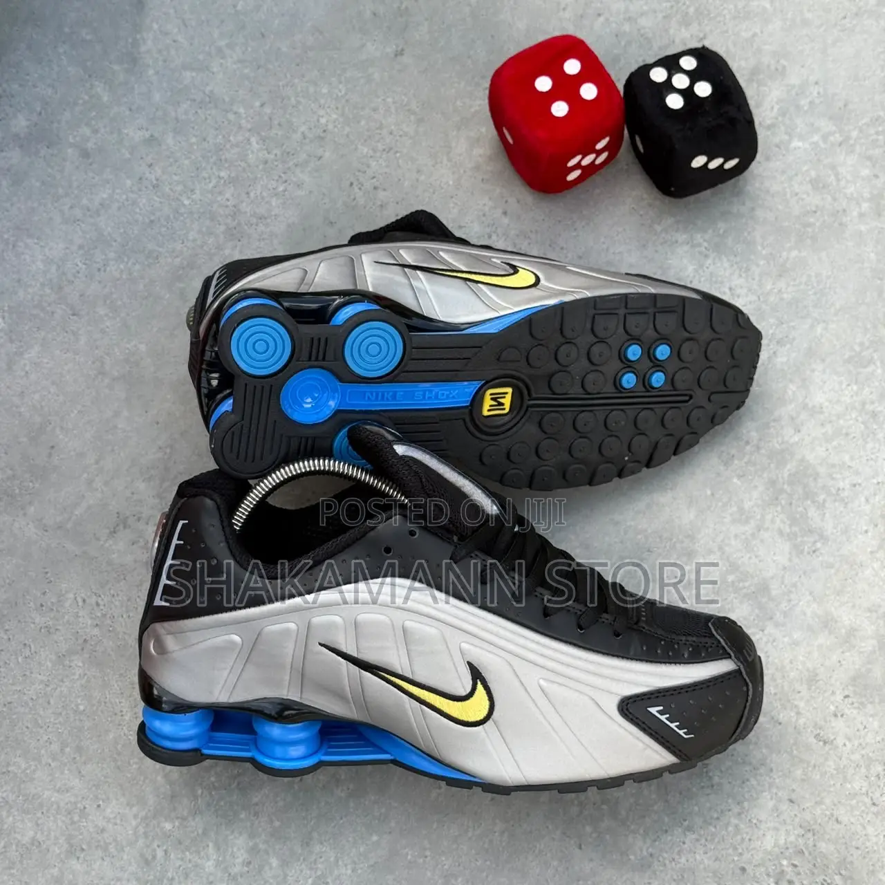 Nike Shox SNKS R4 Silver Blue Black