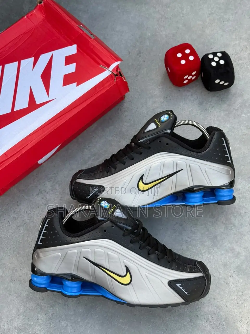 Nike Shox SNKS R4 Silver Blue Black