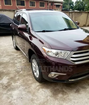 Toyota Highlander 2012 Red