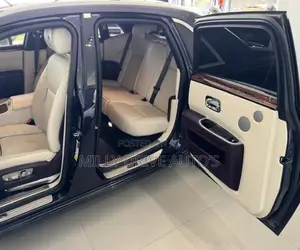 Rolls-Royce Ghost 2019 Blue