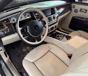 Rolls-Royce Ghost 2019 Blue