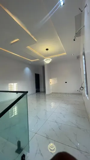 4bdrm Duplex in Kola Lawal, for sale