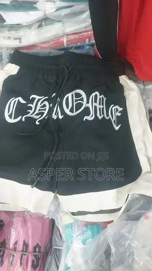 Well Branded Designer Short Nika