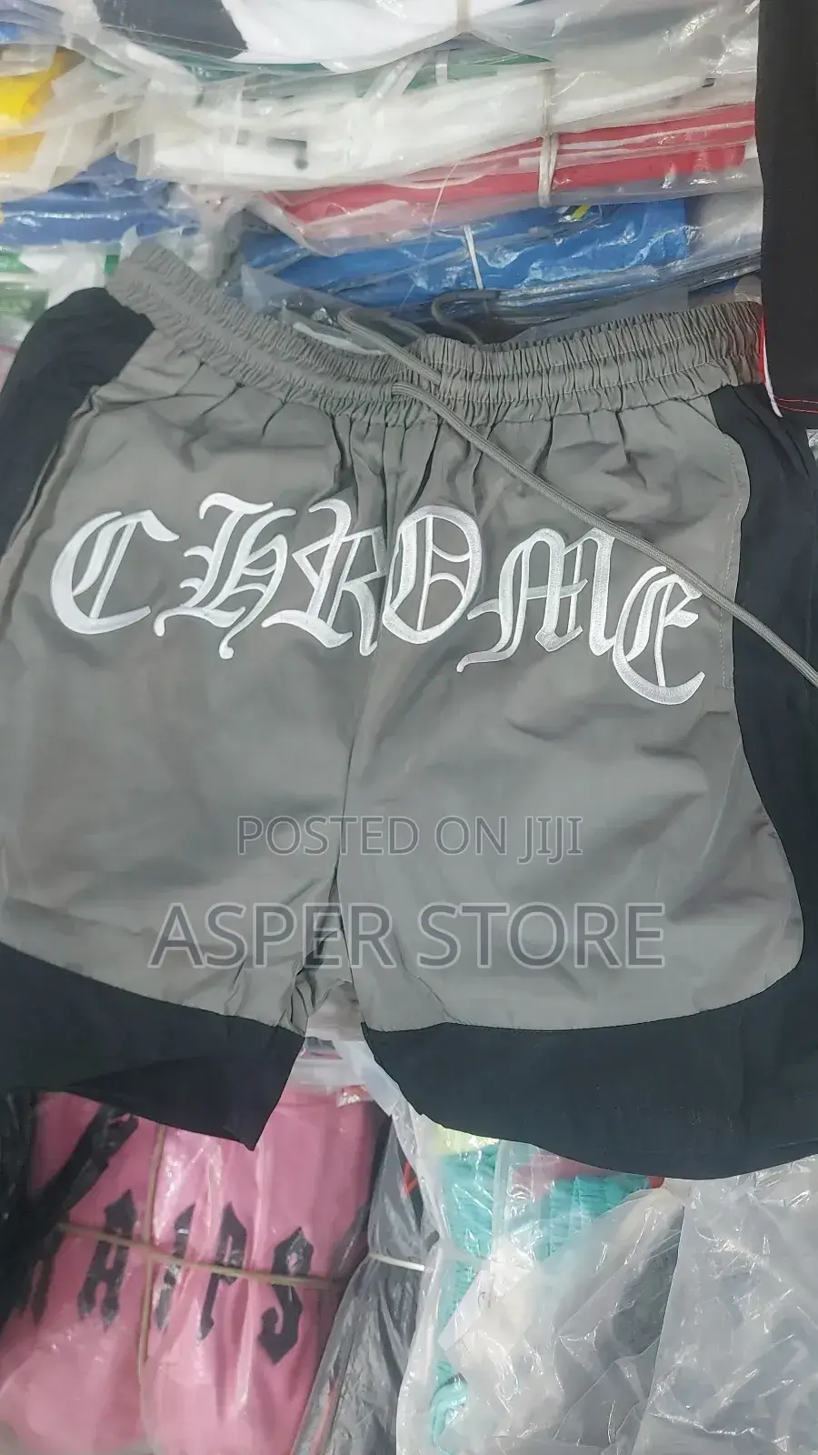 Well Branded Designer Short Nika