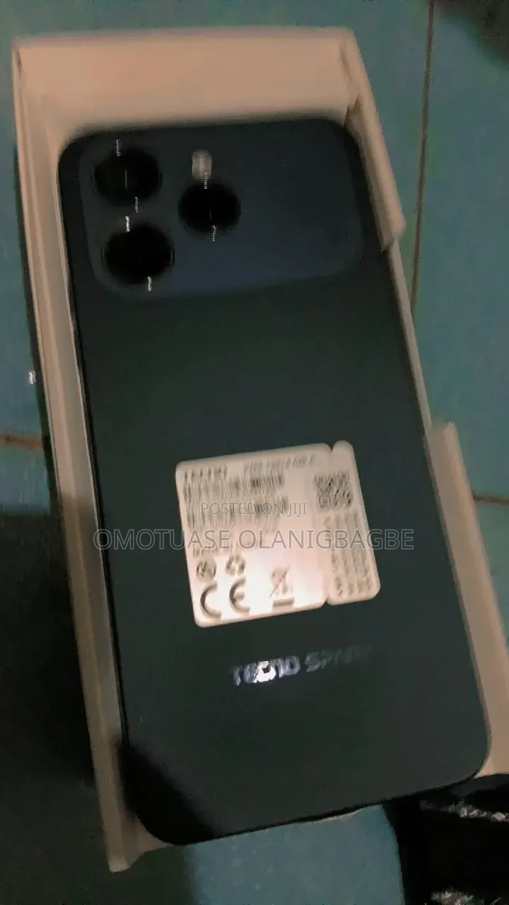 Tecno Spark 40 Pro 128 GB Black