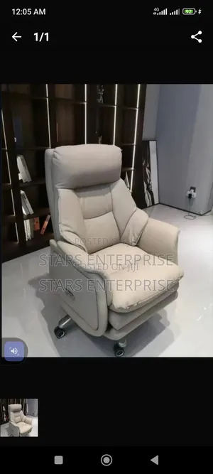 Single Recliner Sofa / Chair