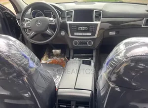 Mercedes-Benz M Class ML400 4MATIC 4dr SUV AWD (3.0L 6cyl Turbo 7A)