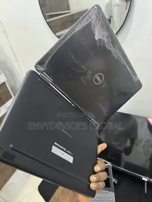 Laptop Dell Latitude 3190 2-in-1 8GB Intel Pentium SSD 128GB