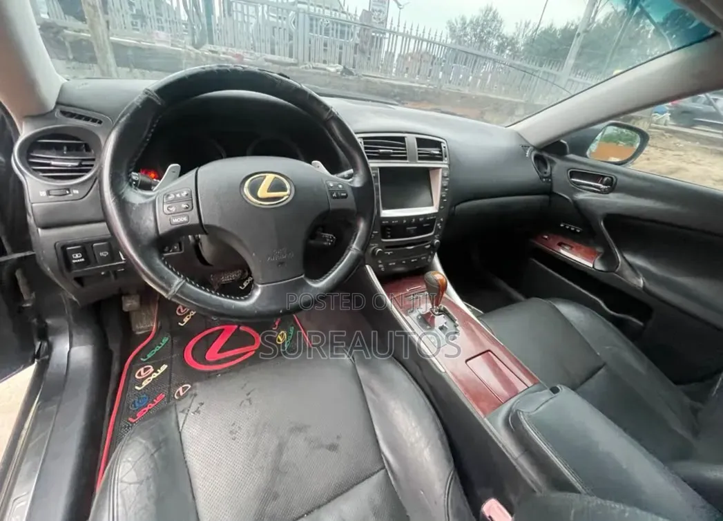 Lexus IS 2007 Gray