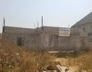 4bdrm Penthouse in Lugbe District. for sale