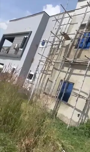 4bdrm Duplex in Lugbe District. for sale