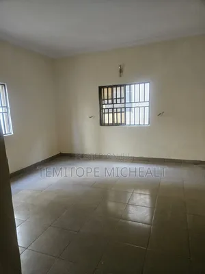 3bdrm Apartment in Main Wuye for rent