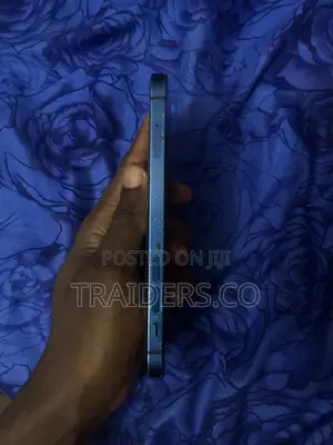 Apple iPhone 12 64 GB Blue