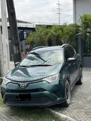 Toyota RAV4 2016 Green
