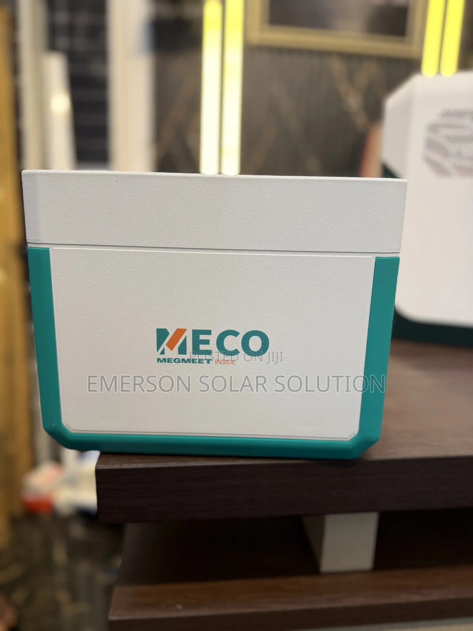 Meco 1kwh /300w Solar Generator