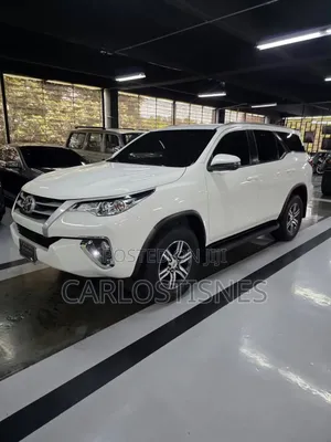 Toyota Fortuner 2.4 D RWD 2019 White