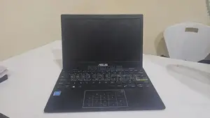 Laptop Asus E203MA 4GB Intel Celeron eMMC 60GB