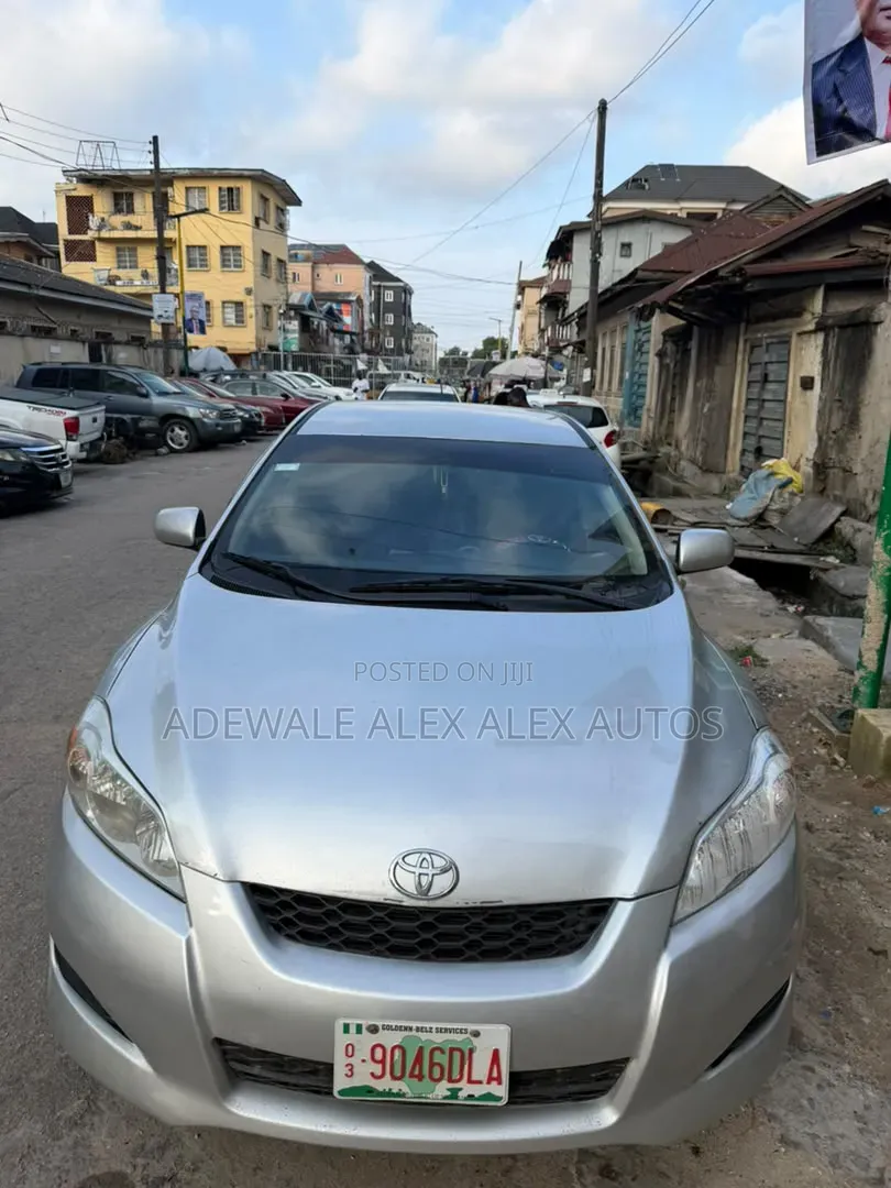 Toyota Matrix 2009 Silver