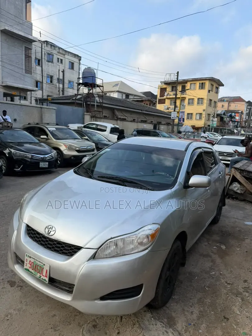Toyota Matrix 2009 Silver