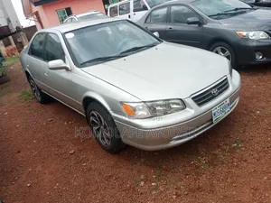 Toyota Camry 2001 Silver