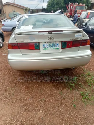 Toyota Camry 2001 Silver