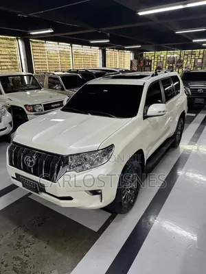 Toyota Land Cruiser Prado 2.8 2023 White