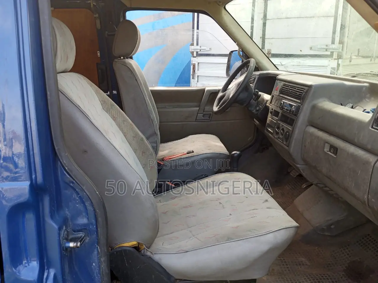 Volkswagen Vento 2005 Blue