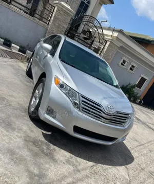 Toyota Venza 2011 Silver