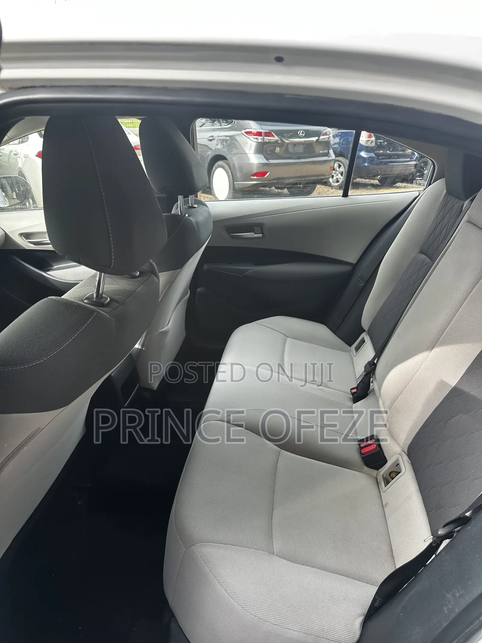 Toyota Corolla 2019 White