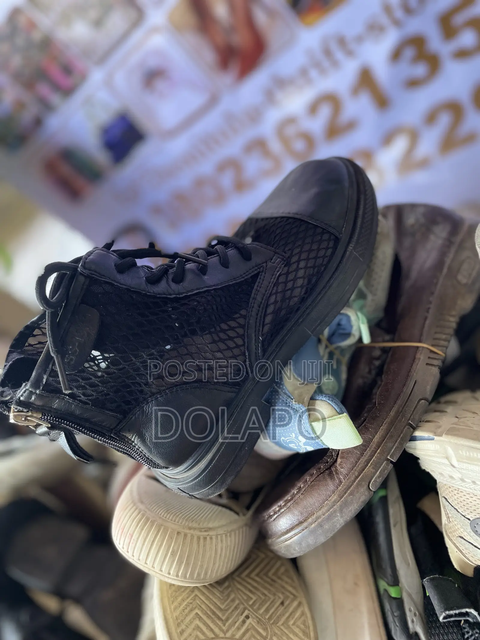 Newly Opened Mixed Thrift Shoes