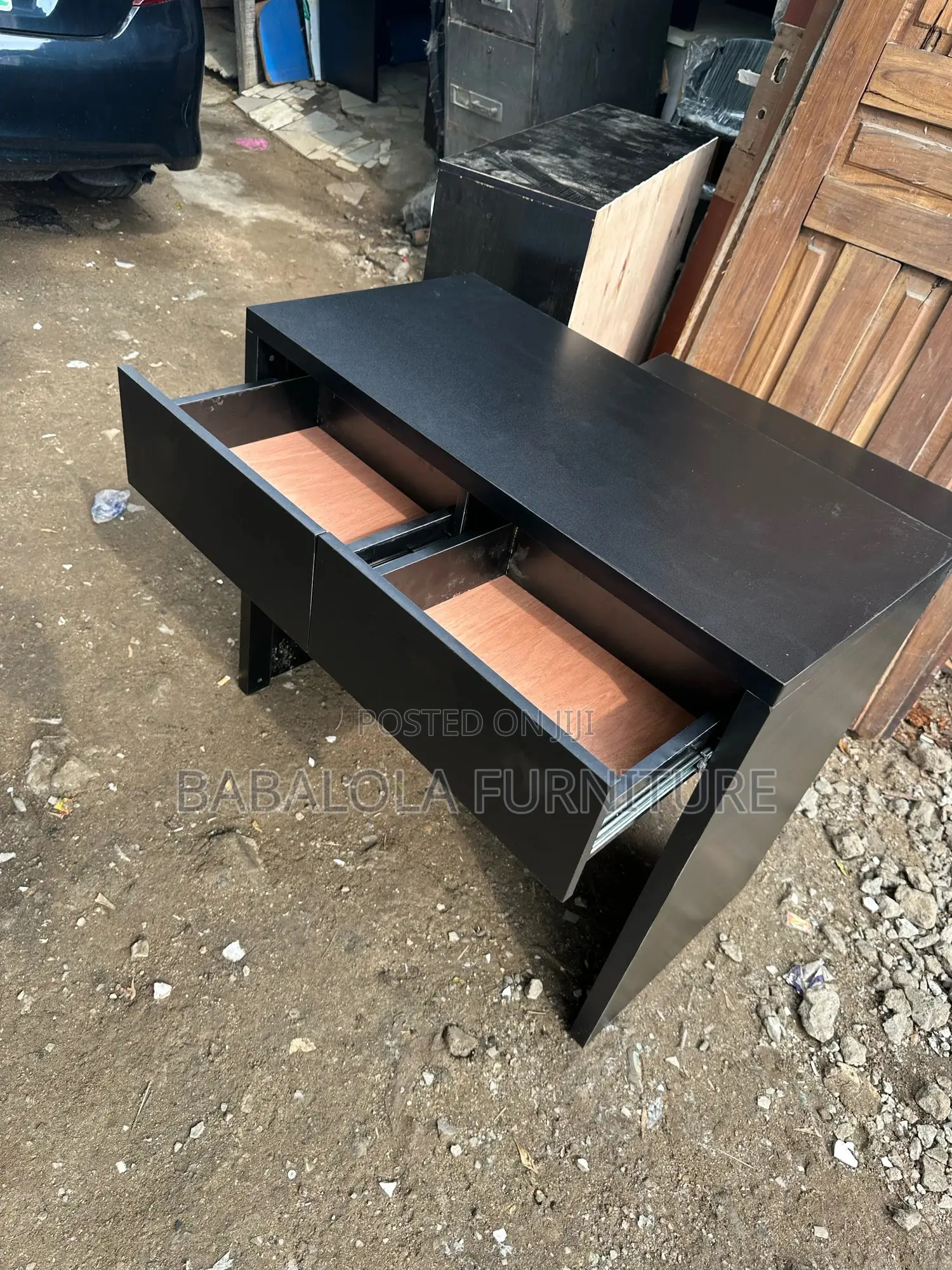 3 Feet Office and Home Use Table