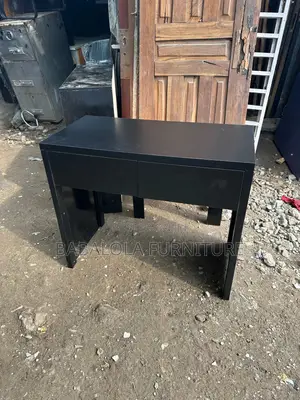 3 Feet Office and Home Use Table