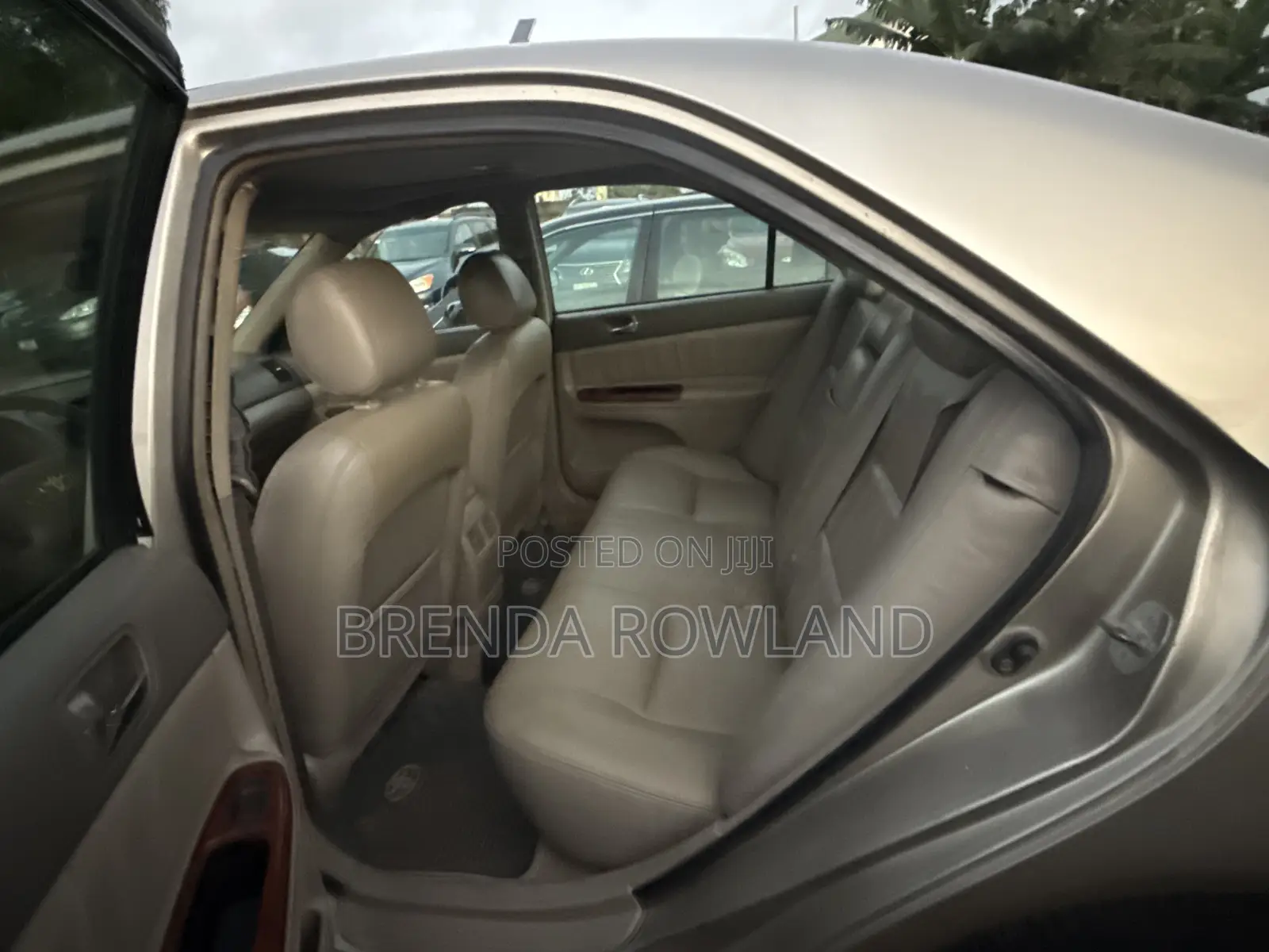 Toyota Camry 2005 Gold