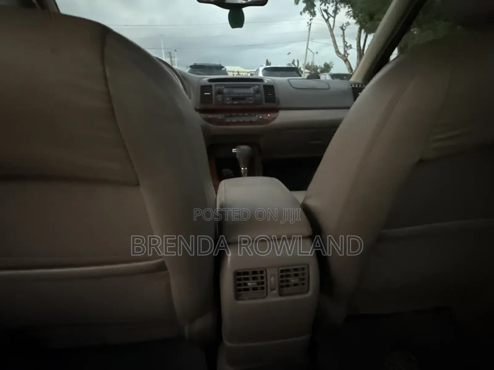 Toyota Camry 2005 Gold