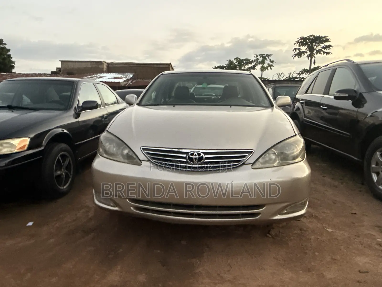 Toyota Camry 2005 Gold