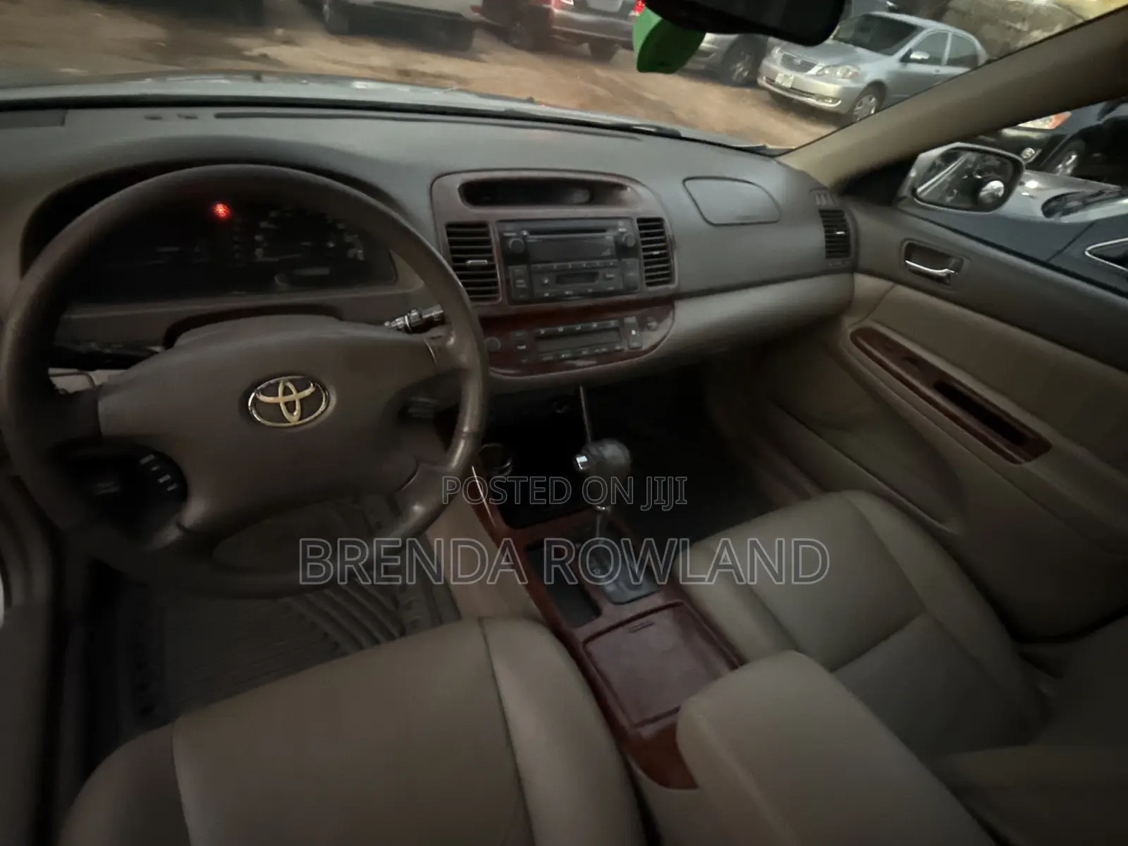 Toyota Camry 2005 Gold