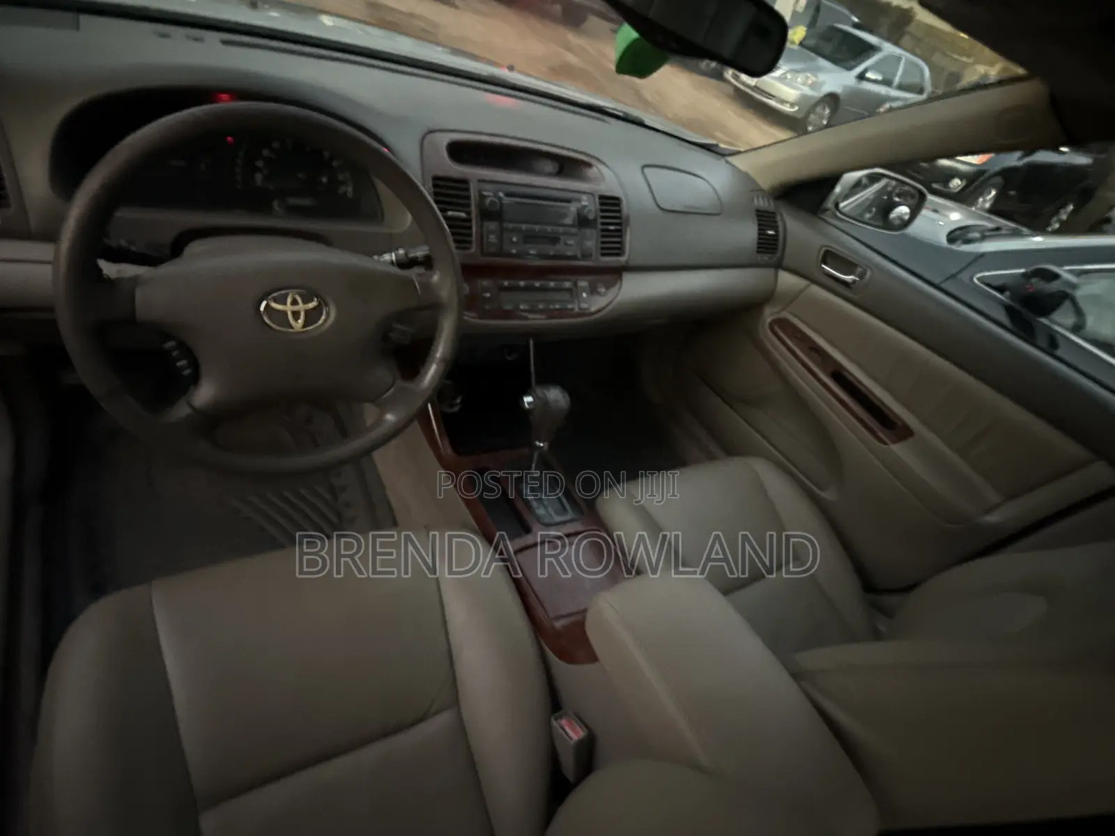 Toyota Camry 2005 Gold