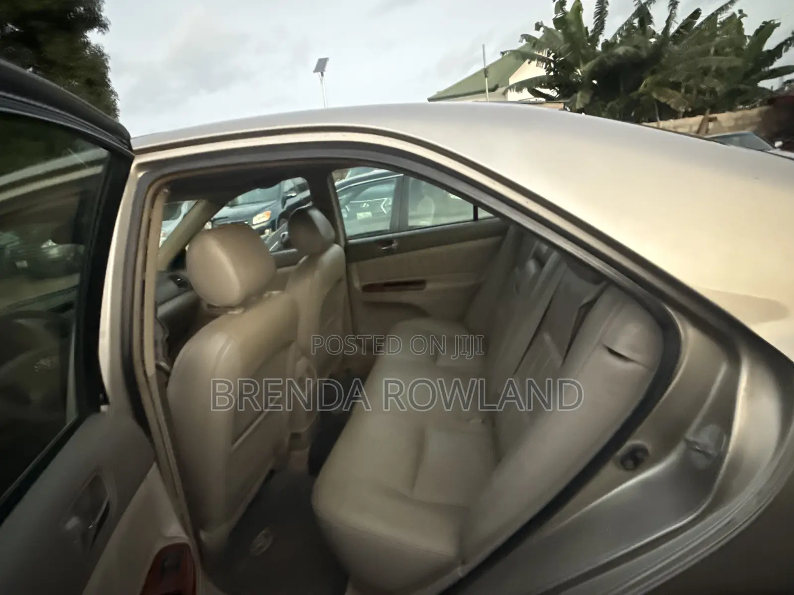 Toyota Camry 2005 Gold