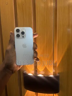 Apple iPhone 15 Pro 128 GB Gold