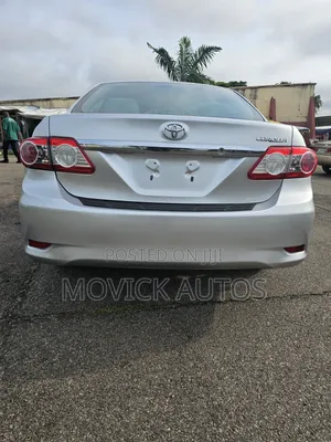 Toyota Corolla 2012 Silver