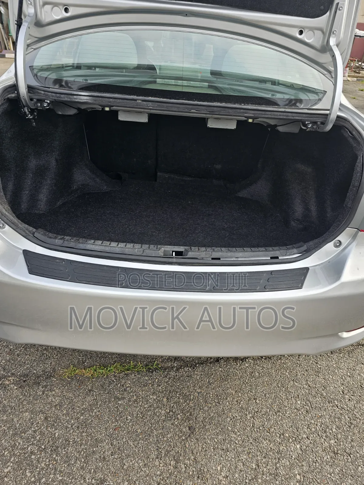 Toyota Corolla 2012 Silver