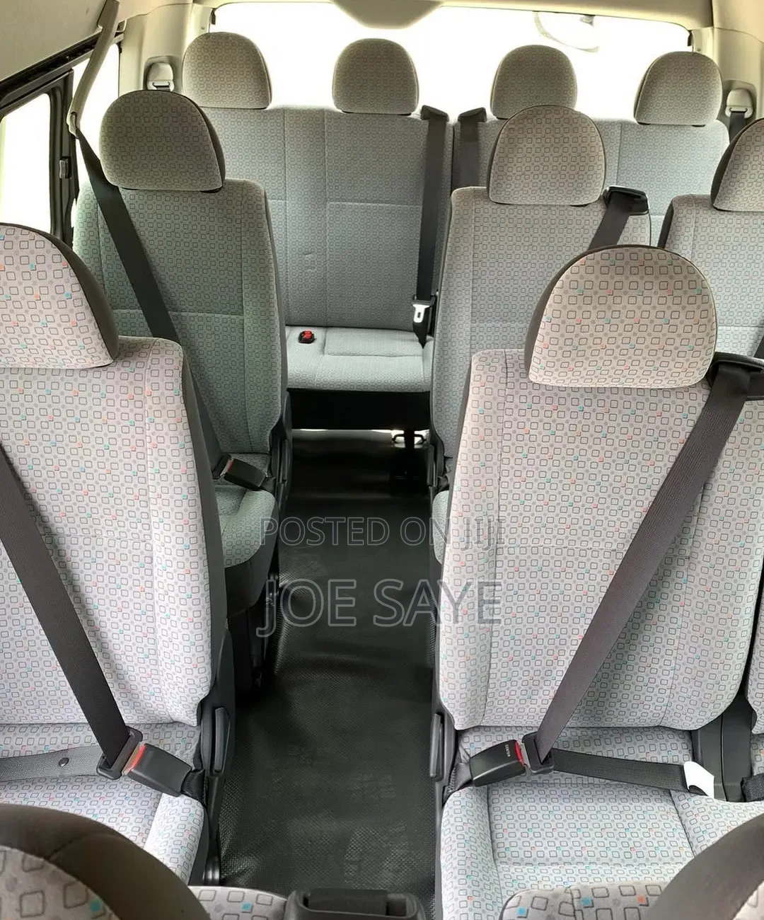 Toyota HiAce 2019 White