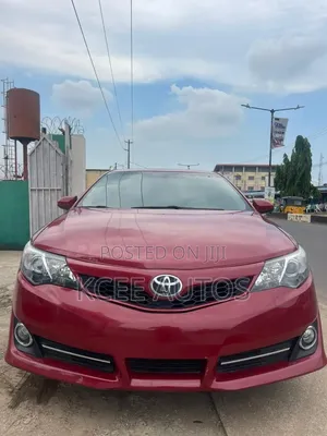 Toyota Camry 2013 Red