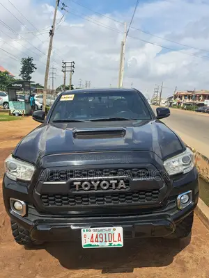Toyota Tacoma 2023 Black