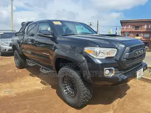 Toyota Tacoma 2023 Black