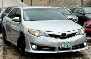 Toyota Camry 2014 Silver