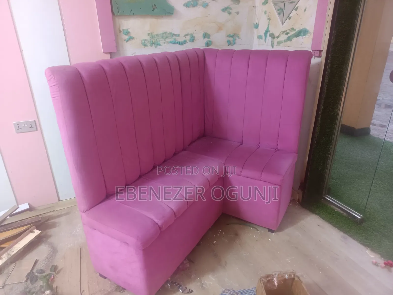Studio Waiting Chair