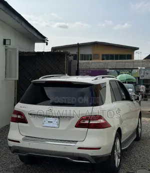 Mercedes-Benz M Class ML 350 4Matic 2013 White
