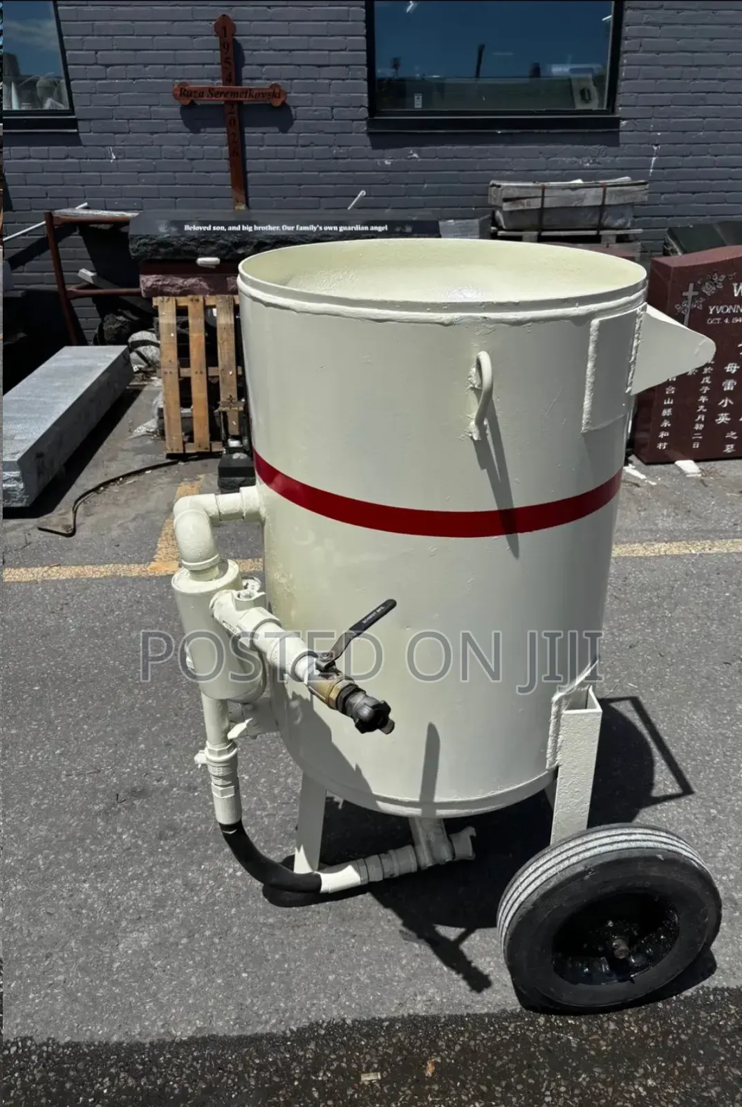 Sandblasting Pot (Pressure Blast Pot)