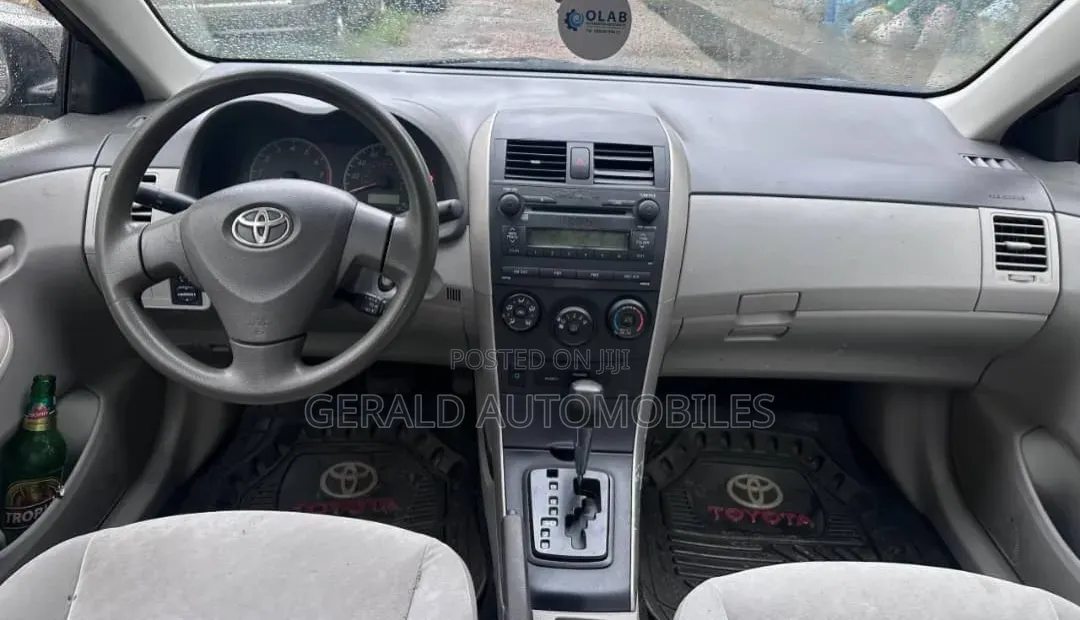 Toyota Corolla 2009 Black